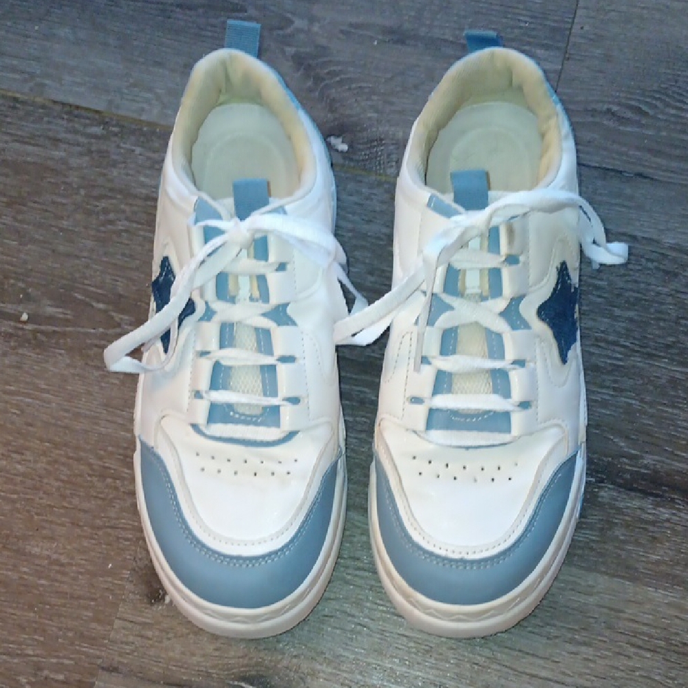 SHEIN White and Blue Women's Plarform Sneakers